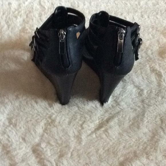 Express Wedges - Picture 3 of 3